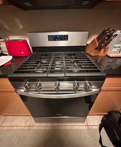 Whirlpool appliance repair service New York City technician